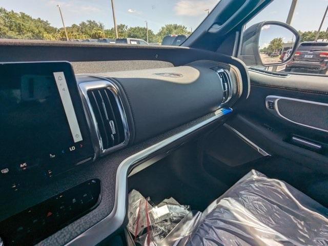 new 2025 Ford Expedition car, priced at $79,995