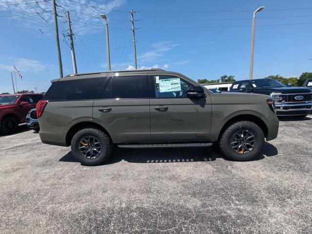 new 2025 Ford Expedition car, priced at $79,995