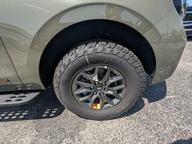 new 2025 Ford Expedition car, priced at $79,995