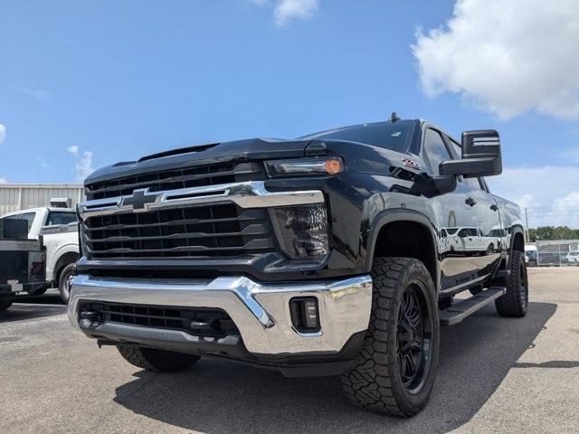 used 2024 Chevrolet Silverado 2500 car, priced at $56,499