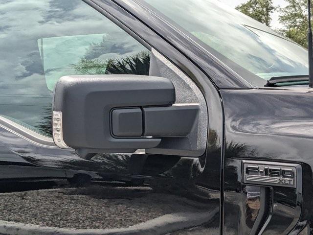 new 2025 Ford F-150 car, priced at $49,101