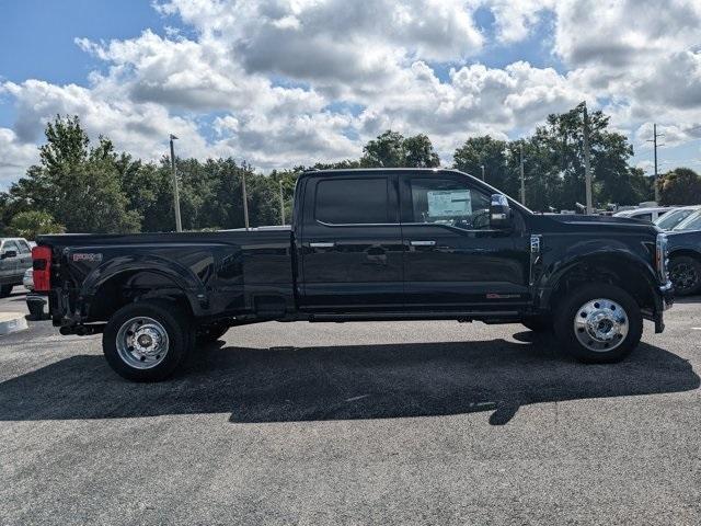 new 2025 Ford F-450 car, priced at $101,975