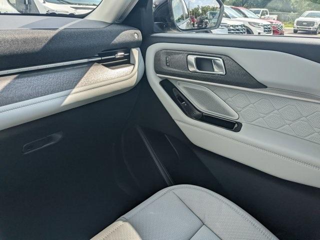 new 2025 Ford Explorer car, priced at $54,350