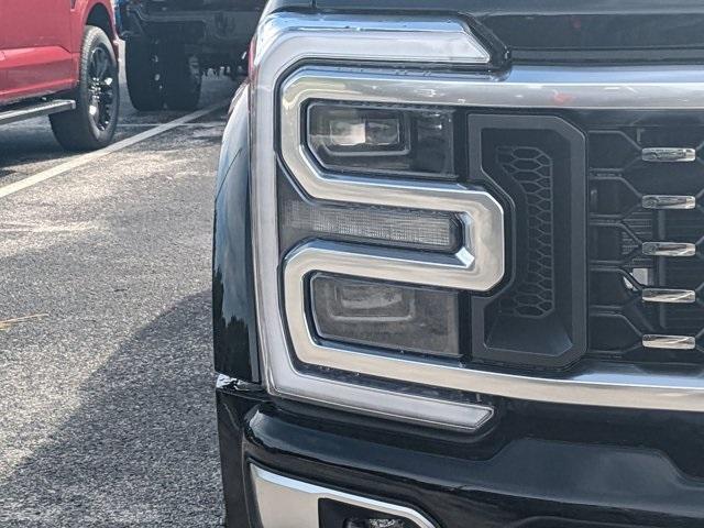 new 2025 Ford F-450 car, priced at $106,955