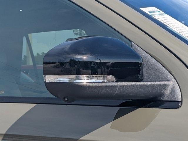 new 2025 Ford Expedition car, priced at $79,995