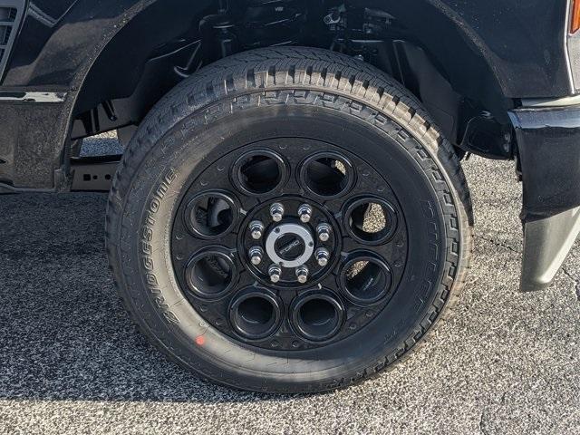 new 2025 Ford F-250 car, priced at $77,495