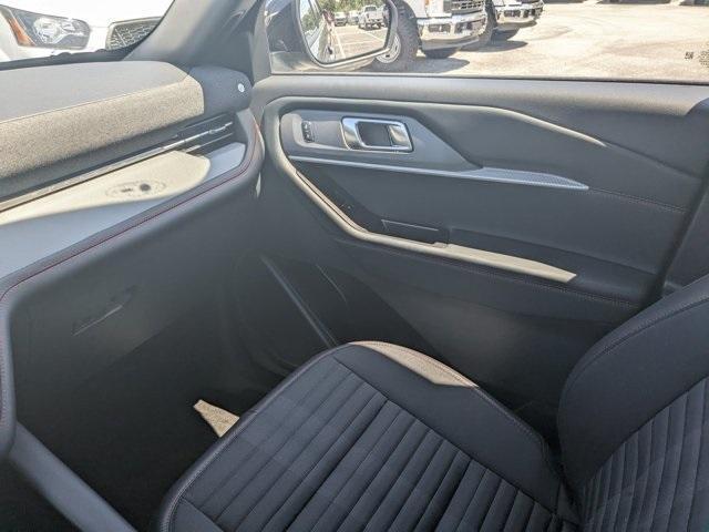 new 2025 Ford Explorer car, priced at $43,148