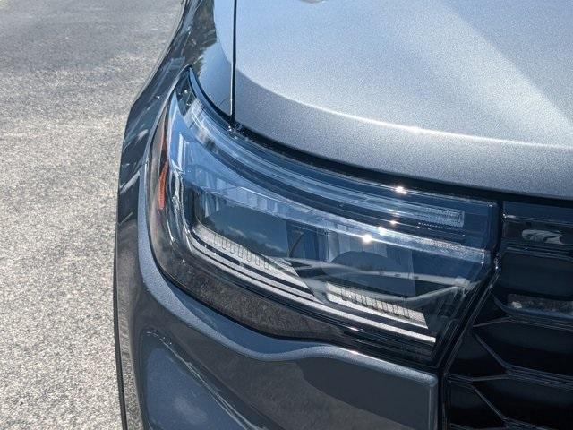 new 2025 Ford Explorer car, priced at $43,148