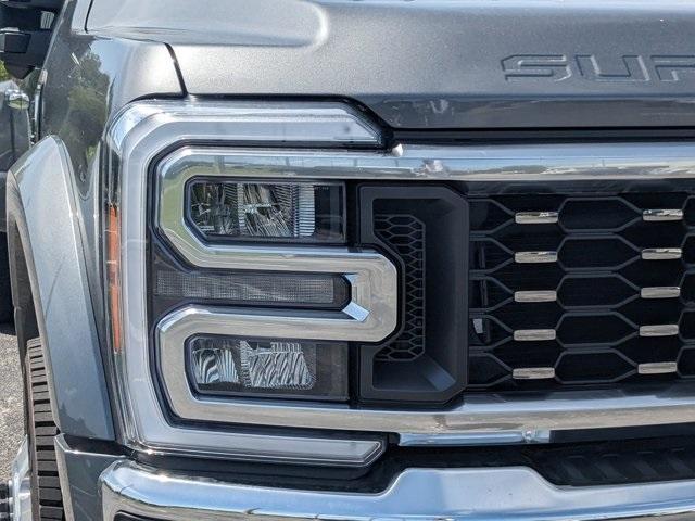 new 2025 Ford F-450 car, priced at $92,610