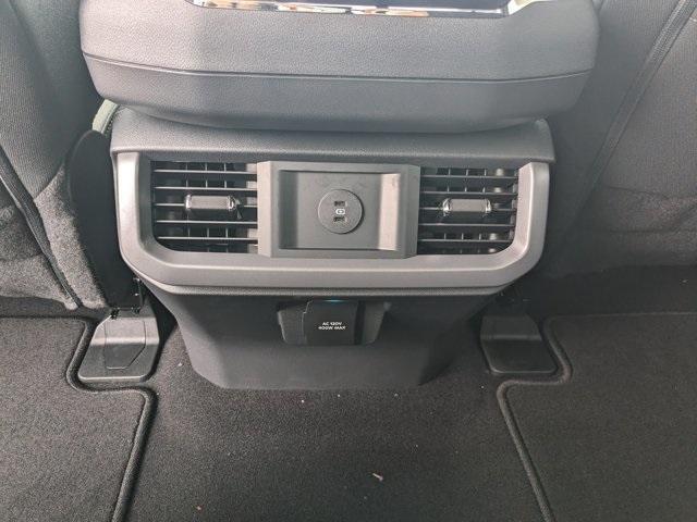 new 2025 Ford F-150 car, priced at $52,912