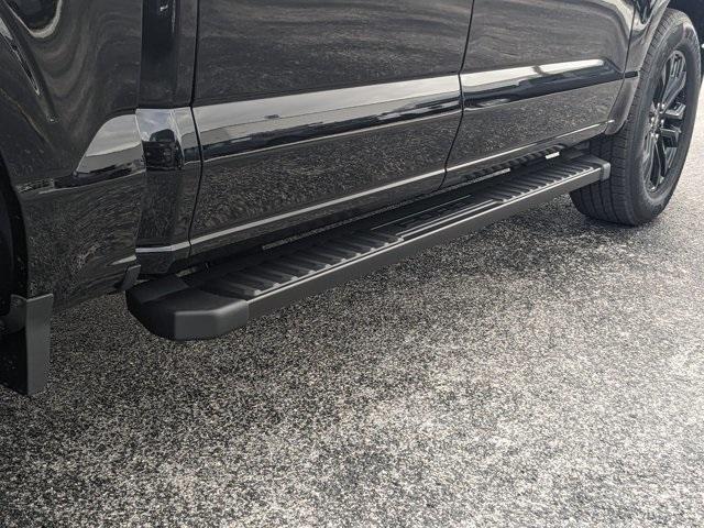 new 2025 Ford F-150 car, priced at $52,912