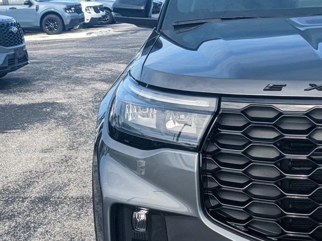 new 2025 Ford Explorer car, priced at $40,495