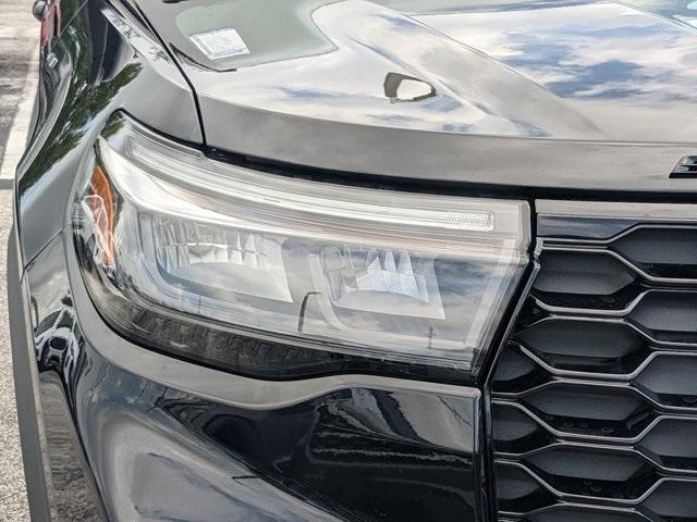 new 2025 Ford Explorer car, priced at $45,428