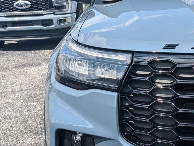 new 2025 Ford Explorer car, priced at $45,512