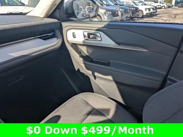 new 2025 Ford Explorer car, priced at $35,995