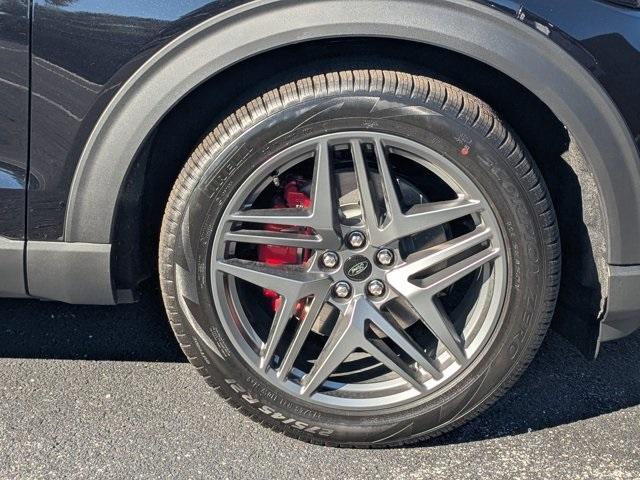 new 2025 Ford Explorer car, priced at $54,995