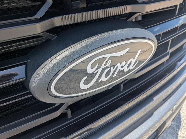 new 2025 Ford F-150 car, priced at $52,912