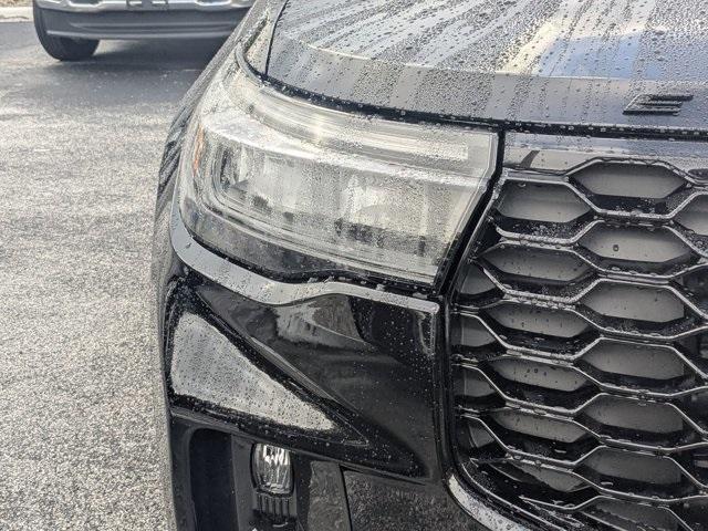 new 2025 Ford Explorer car, priced at $55,860