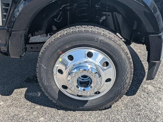 new 2025 Ford F-450 car, priced at $99,960