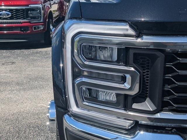 new 2025 Ford F-450 car, priced at $99,960