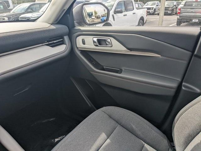 new 2025 Ford Explorer car, priced at $38,601