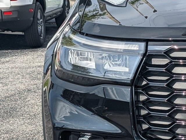 new 2025 Ford Explorer car, priced at $43,315