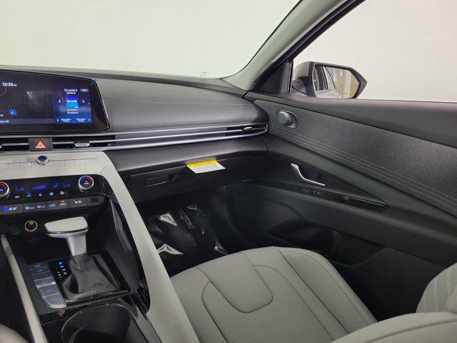 new 2025 Hyundai ELANTRA HEV car, priced at $29,579