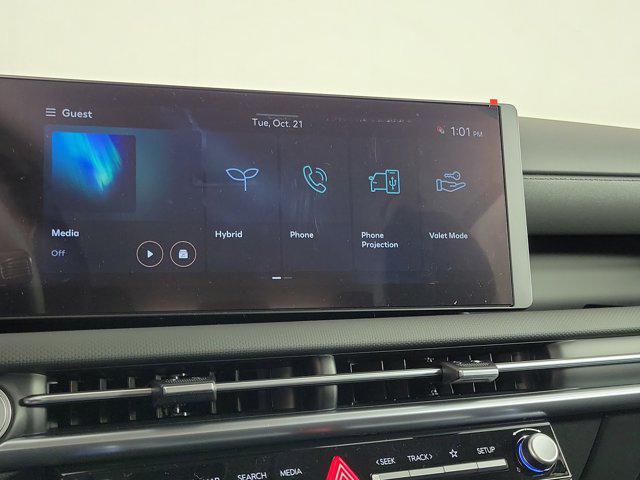 new 2026 Hyundai TUCSON Hybrid car, priced at $35,914