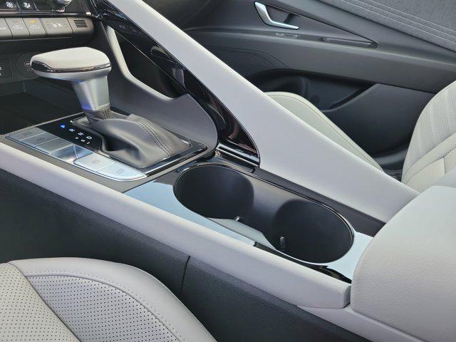 new 2025 Hyundai Elantra car, priced at $30,118