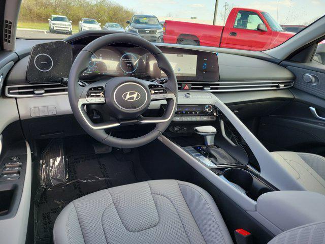 new 2025 Hyundai Elantra car, priced at $30,118
