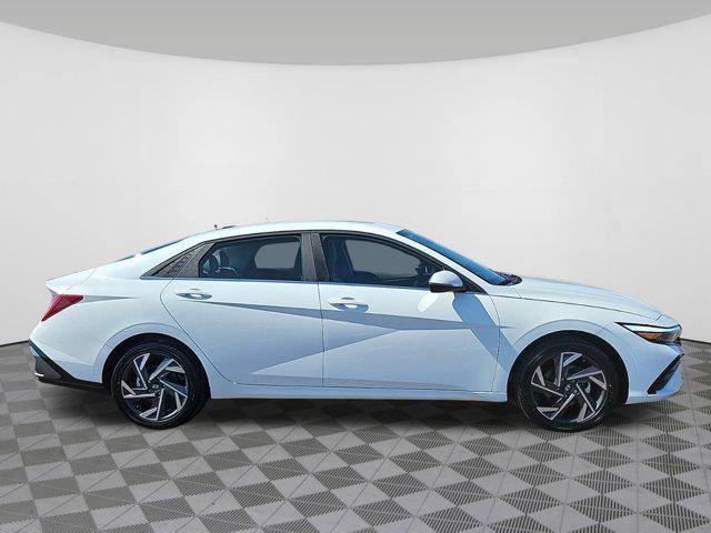 new 2025 Hyundai Elantra car, priced at $31,138