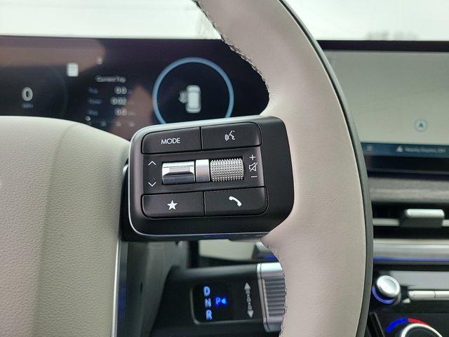 new 2025 Hyundai SANTA FE HEV car, priced at $48,923