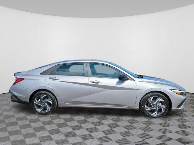 new 2025 Hyundai Elantra car, priced at $24,233