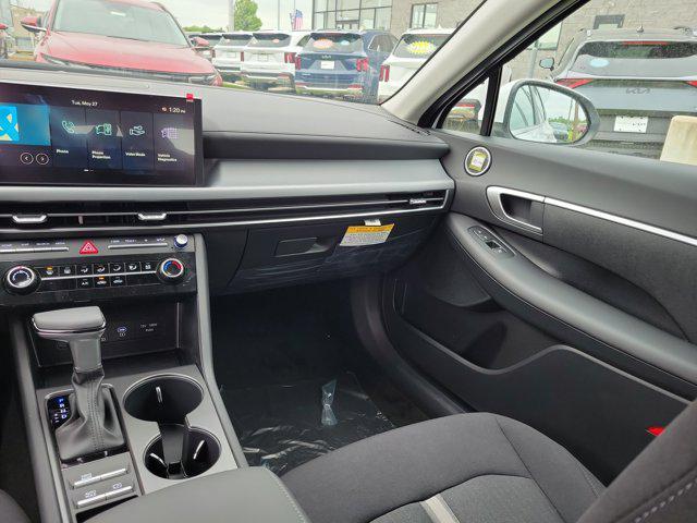 new 2025 Hyundai Sonata car, priced at $28,030