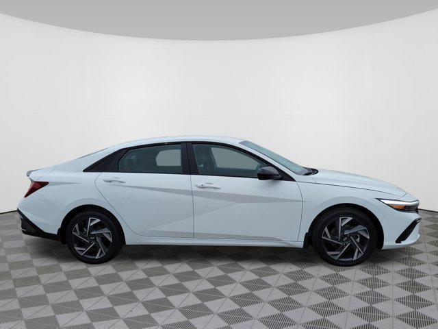 new 2025 Hyundai Elantra car, priced at $28,293