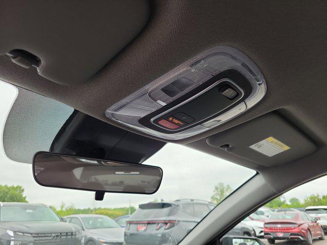 new 2025 Hyundai Elantra car, priced at $28,293
