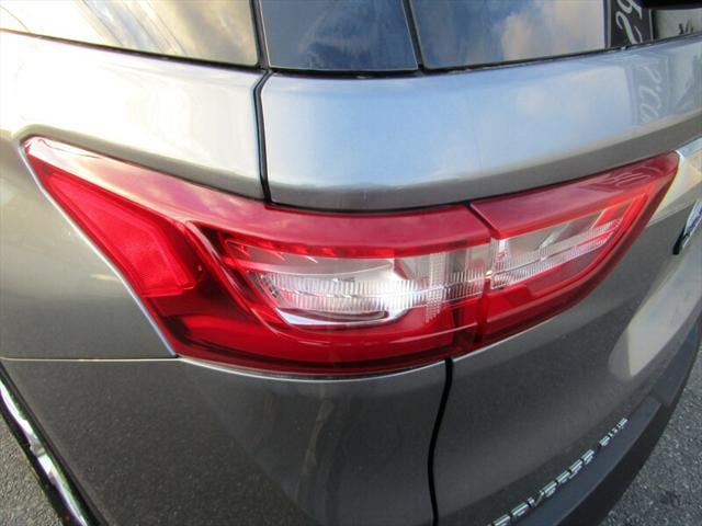 used 2019 Chevrolet Traverse car, priced at $16,642