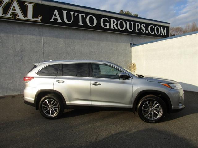 used 2019 Toyota Highlander car, priced at $27,643