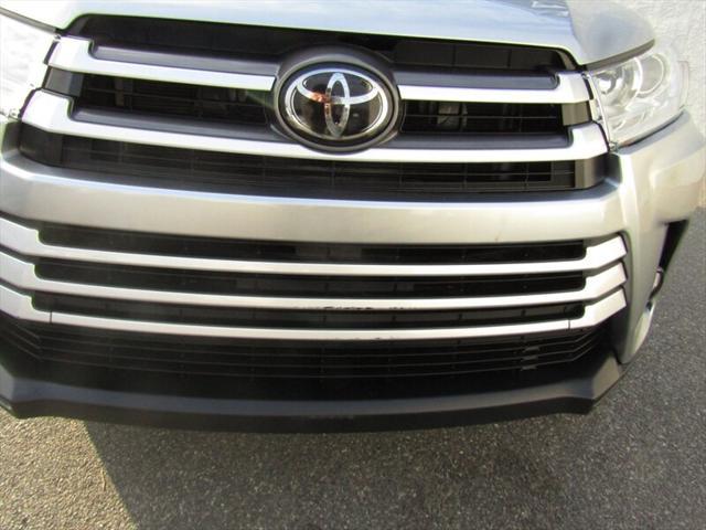 used 2019 Toyota Highlander car, priced at $27,643