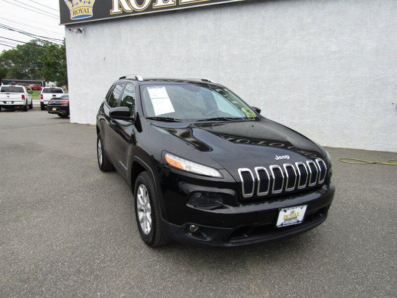 used 2017 Jeep Cherokee car, priced at $9,842