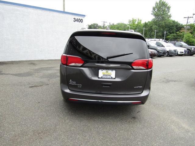 used 2020 Chrysler Pacifica car