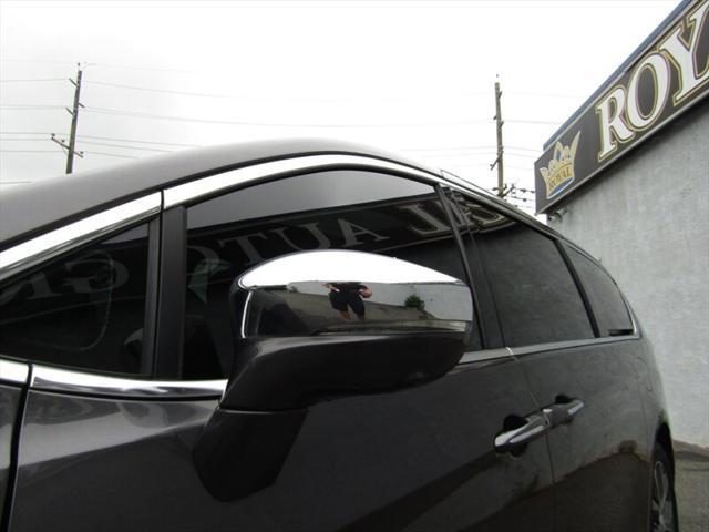 used 2020 Chrysler Pacifica car