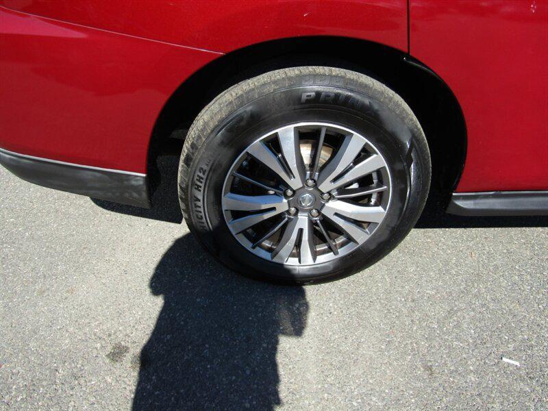 used 2018 Nissan Pathfinder car, priced at $10,342