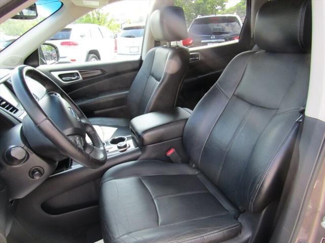 used 2013 Nissan Pathfinder car