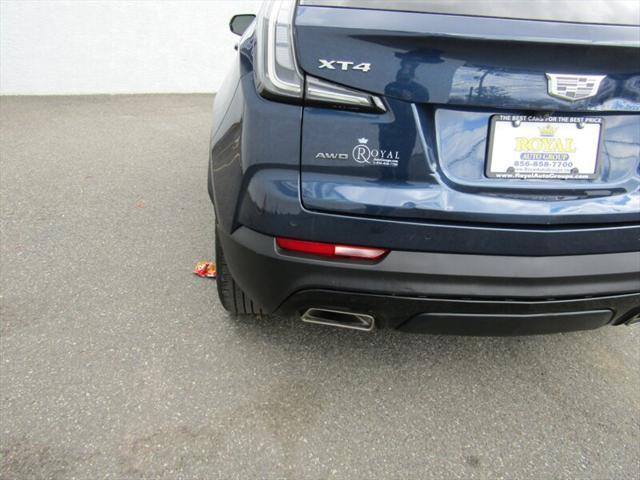 used 2022 Cadillac XT4 car, priced at $21,942