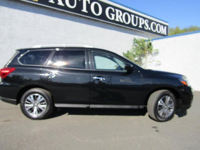 used 2020 Nissan Pathfinder car, priced at $15,842