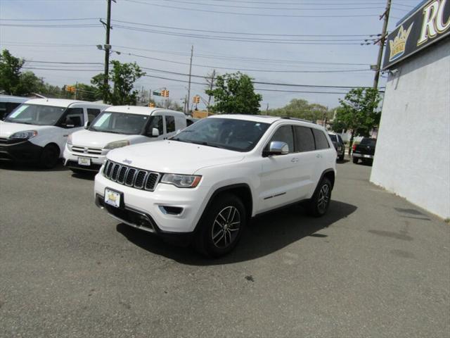 used 2017 Jeep Grand Cherokee car, priced at $14,942