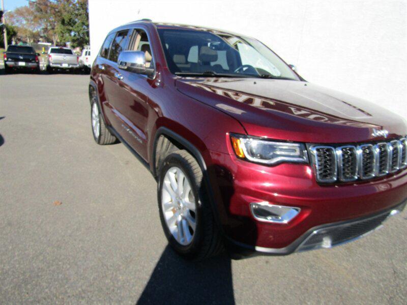 used 2017 Jeep Grand Cherokee car, priced at $14,542