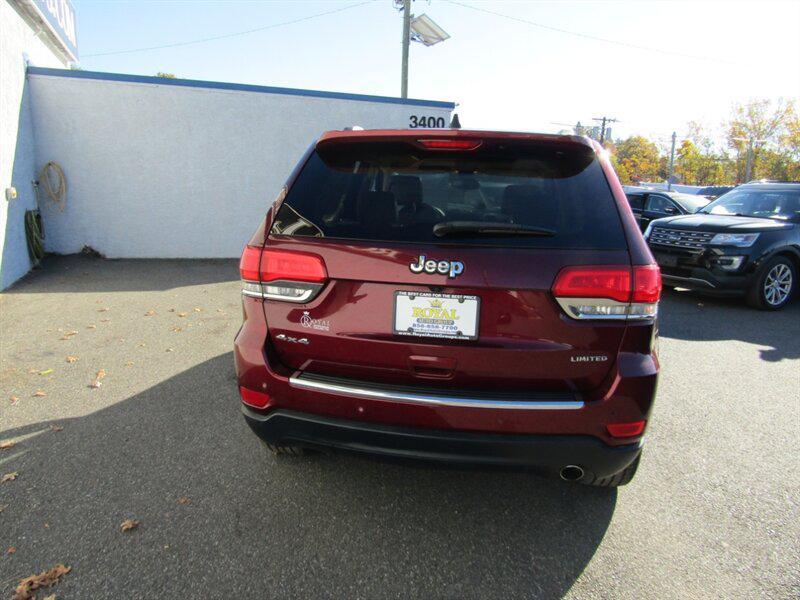 used 2017 Jeep Grand Cherokee car, priced at $14,542