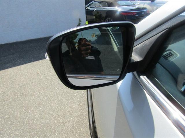 used 2016 Nissan Rogue car